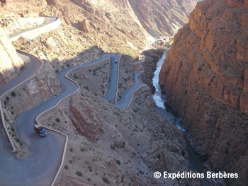 Les gorges du Dades, haut Atlas central oasis vallee grand sud4 mini